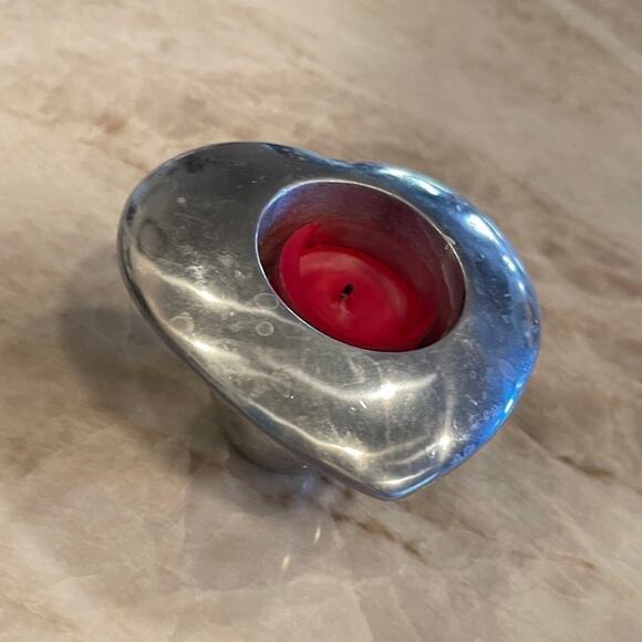 Vintage Heart shaped pewter aluminum candle holder - Picture 7 of 10